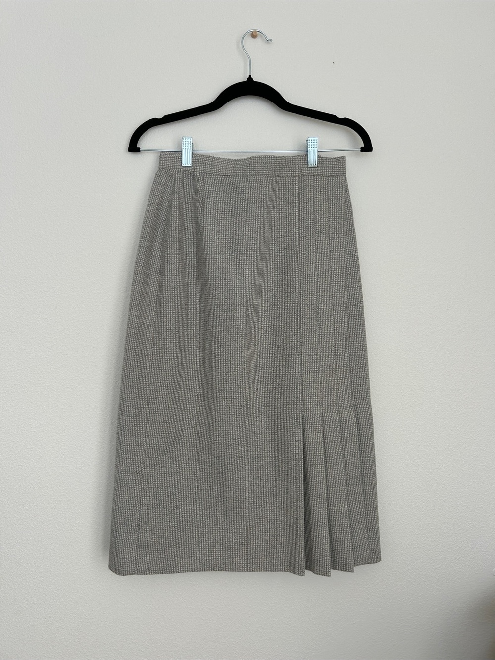 Vintage Gray Pleated Midi Skirt - Classic Women's Skirt